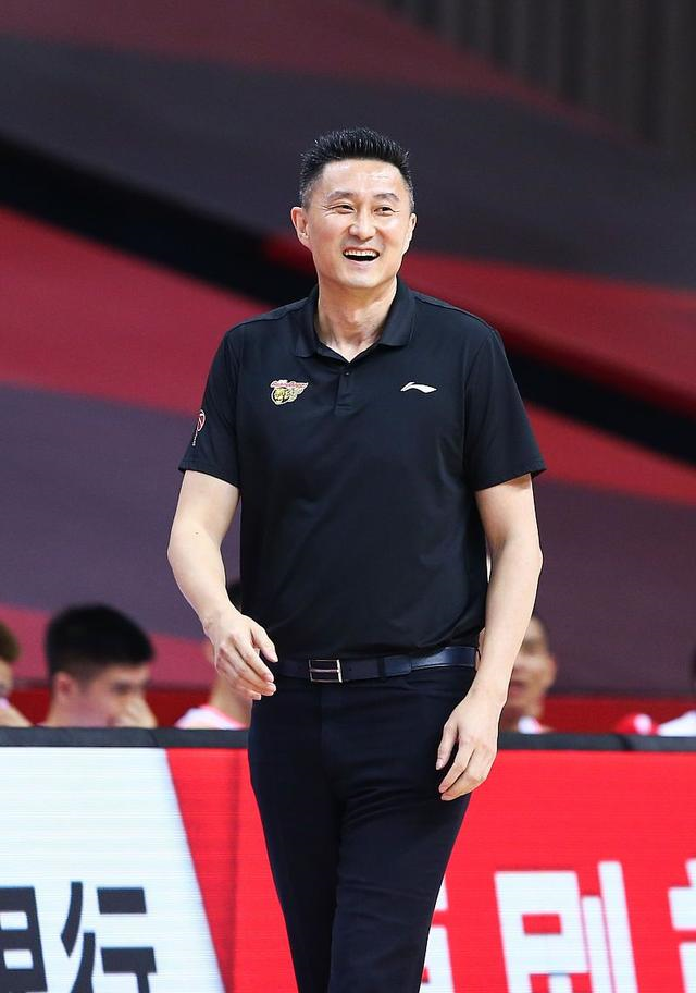 开云下载,开云体育下载-包含里程碑夜!阿贾克斯队长鼓劲,CBA常规赛今晨刷纪录,更衣室稳定,纪律约束更严格的词条