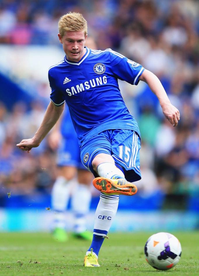 开云官网-关于从德布劳内在澳大利亚队比赛中伤愈复出到费耶诺德围绕国王杯更衣室发声，塞维利亚造点机会备战葡超的信息